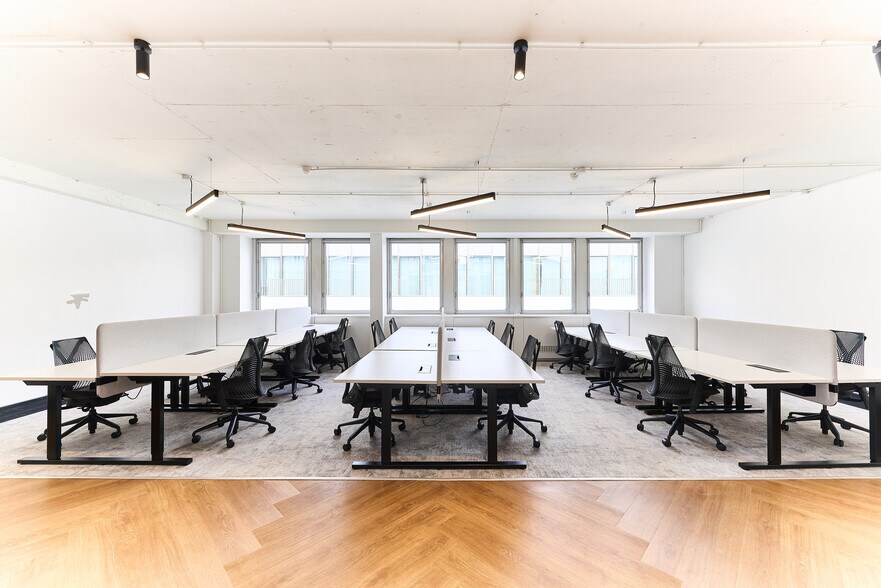 27 Rue De Surène, Paris à louer - Photo intérieure – Image 1 sur 12