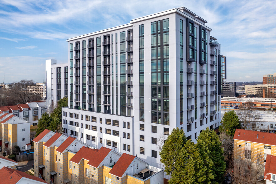 2025 Cleveland Ave, Charlotte, NC à louer - Photo de l’immeuble – Image 2 sur 37