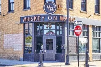 97-103 Water St, Worcester, MA à louer Photo intérieure– Image 1 sur 25