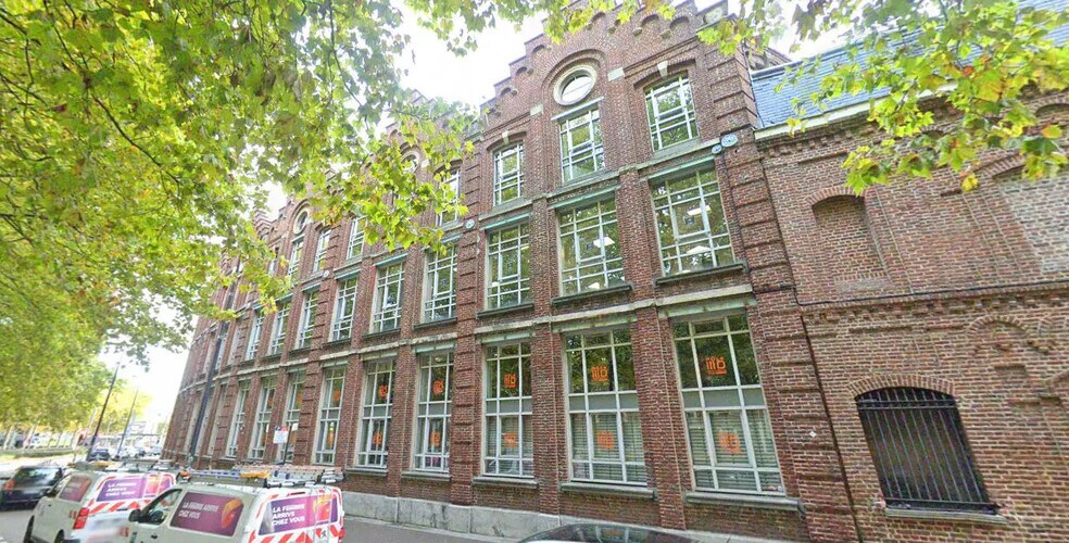 Bureau dans Roubaix à louer - Photo de l’immeuble – Image 1 sur 9