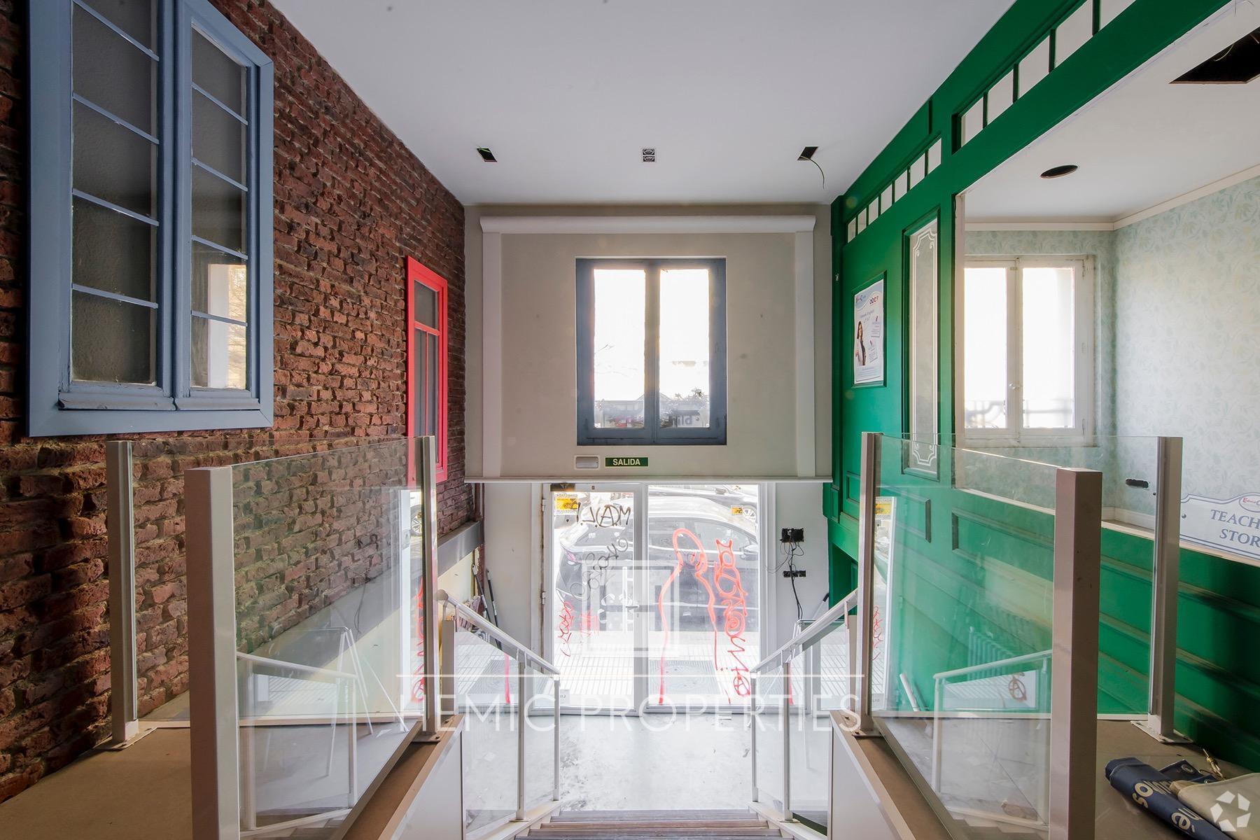 Immeuble residentiel dans Madrid, Madrid à vendre Photo intérieure– Image 1 sur 2