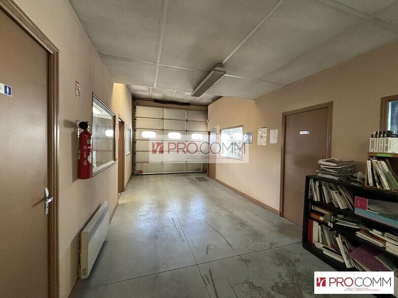 Local d'activités dans Mainvilliers à vendre - Photo intérieure – Image 2 sur 6