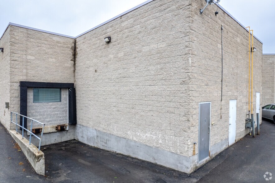 260 Spinnaker Way, Concord, ON à vendre - Photo de l’immeuble – Image 2 sur 2
