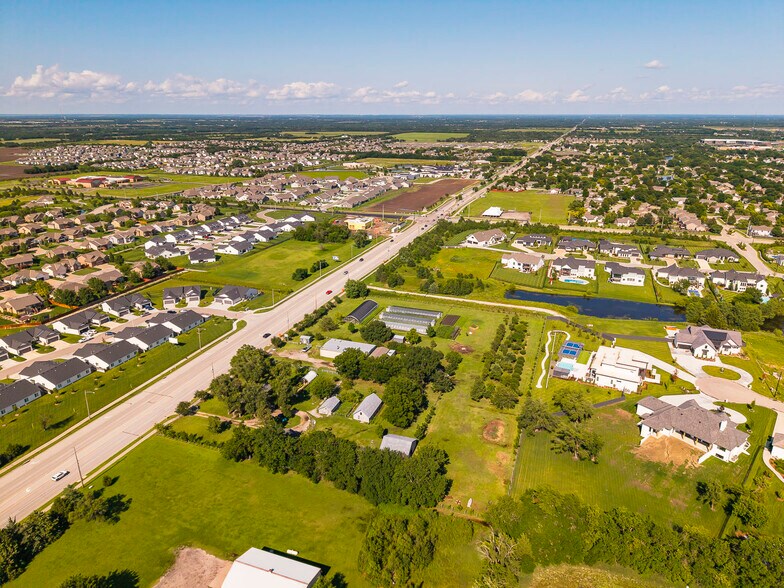 15615 E 21st St, Wichita, KS à vendre - Photo de l’immeuble – Image 3 sur 108