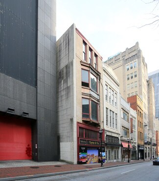 Plus de détails pour 317 N Charles St, Baltimore, MD - Bureau à vendre