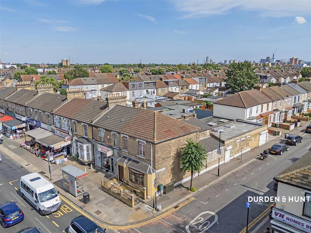 688 Romford Rd, Londres à vendre Photo de l’immeuble– Image 1 sur 30