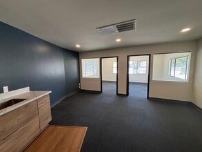 5480 Baltimore Dr, La Mesa, CA à louer Photo intérieure– Image 1 sur 5