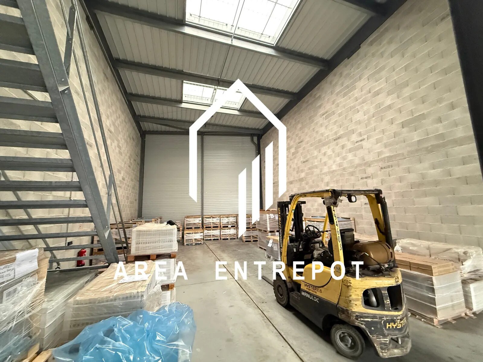 Local d’activités dans Vitrolles à louer Photo de l’immeuble– Image 1 sur 7