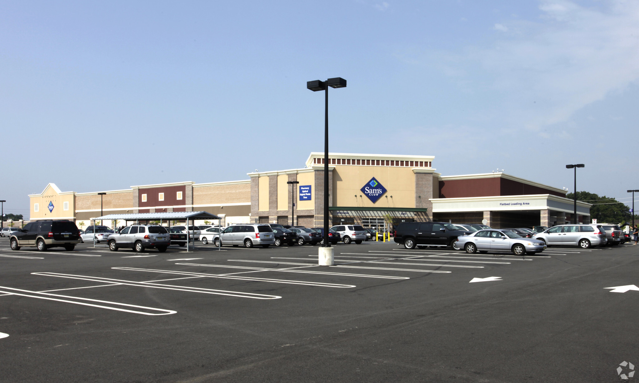 939 RT 1, Edison, NJ à louer Photo de l’immeuble– Image 1 sur 19