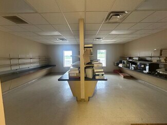 Plus de détails pour 645 Lucy Black Rd, Bolivar, TN - Bureau à vendre