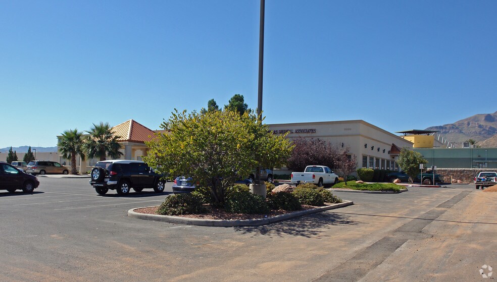 9999 Kenworthy St, El Paso, TX à louer - Photo de l’immeuble – Image 2 sur 5