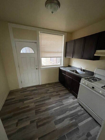 7431-47 s King Dr, Chicago, IL à vendre - Photo de l’immeuble – Image 2 sur 6