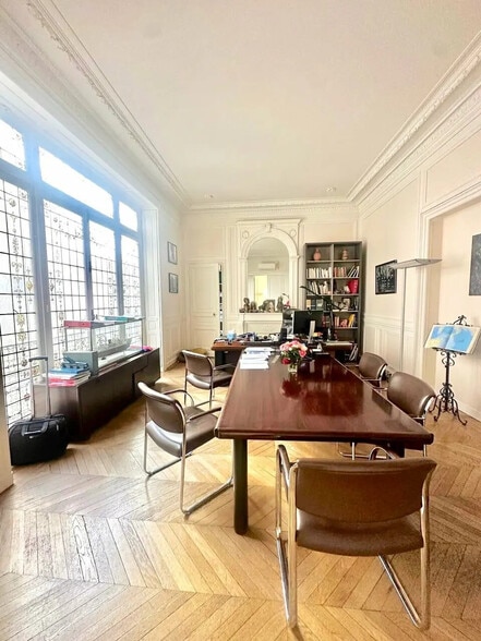 Bureau dans Paris à louer - Photo de l’immeuble – Image 3 sur 7