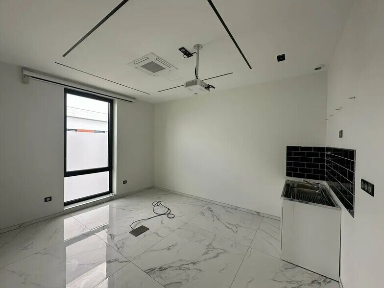 Local d'activités dans Ostwald à vendre - Photo de l’immeuble – Image 3 sur 5