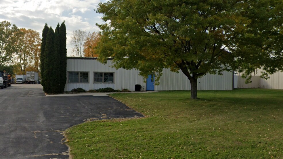 1465 Cornell Rd, Howard, WI à vendre - Photo de l’immeuble – Image 3 sur 3