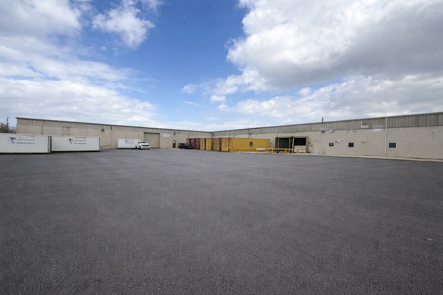 1721 Dove St, Port Huron, MI à louer - Photo de l’immeuble – Image 3 sur 16