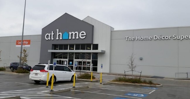 7613 N Loop 1604 Fwy E, San Antonio, TX à vendre - Photo de l’immeuble – Image 1 sur 2
