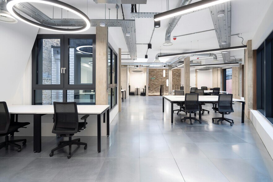 57 Chamber St, Londres à louer - Photo de l’immeuble – Image 3 sur 7