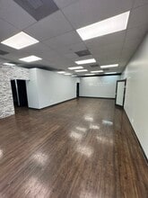 8030-8384 N Pines Blvd, Pembroke Pines, FL à louer Photo intérieure– Image 1 sur 7
