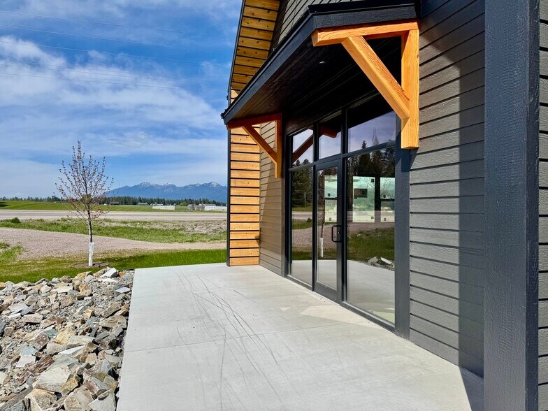 101 Jewel Basin Ct, Bigfork, MT à vendre - Photo de l’immeuble – Image 3 sur 38