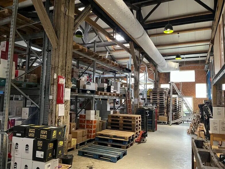 Local d'activités dans Saint-Quentin à vendre - Photo intérieure – Image 3 sur 6