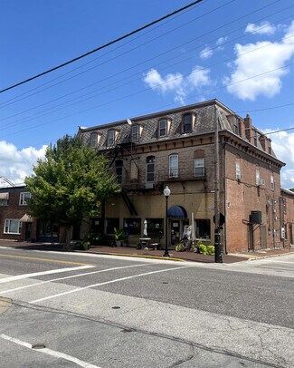 Plus de détails pour 900 N 2nd St, Saint Charles, MO - Local commercial à vendre