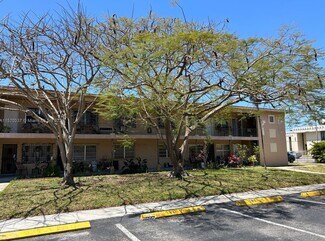 Plus de détails pour 6 Units FOR SALE in Hialeah – Local d'activités à vendre, Hialeah, FL