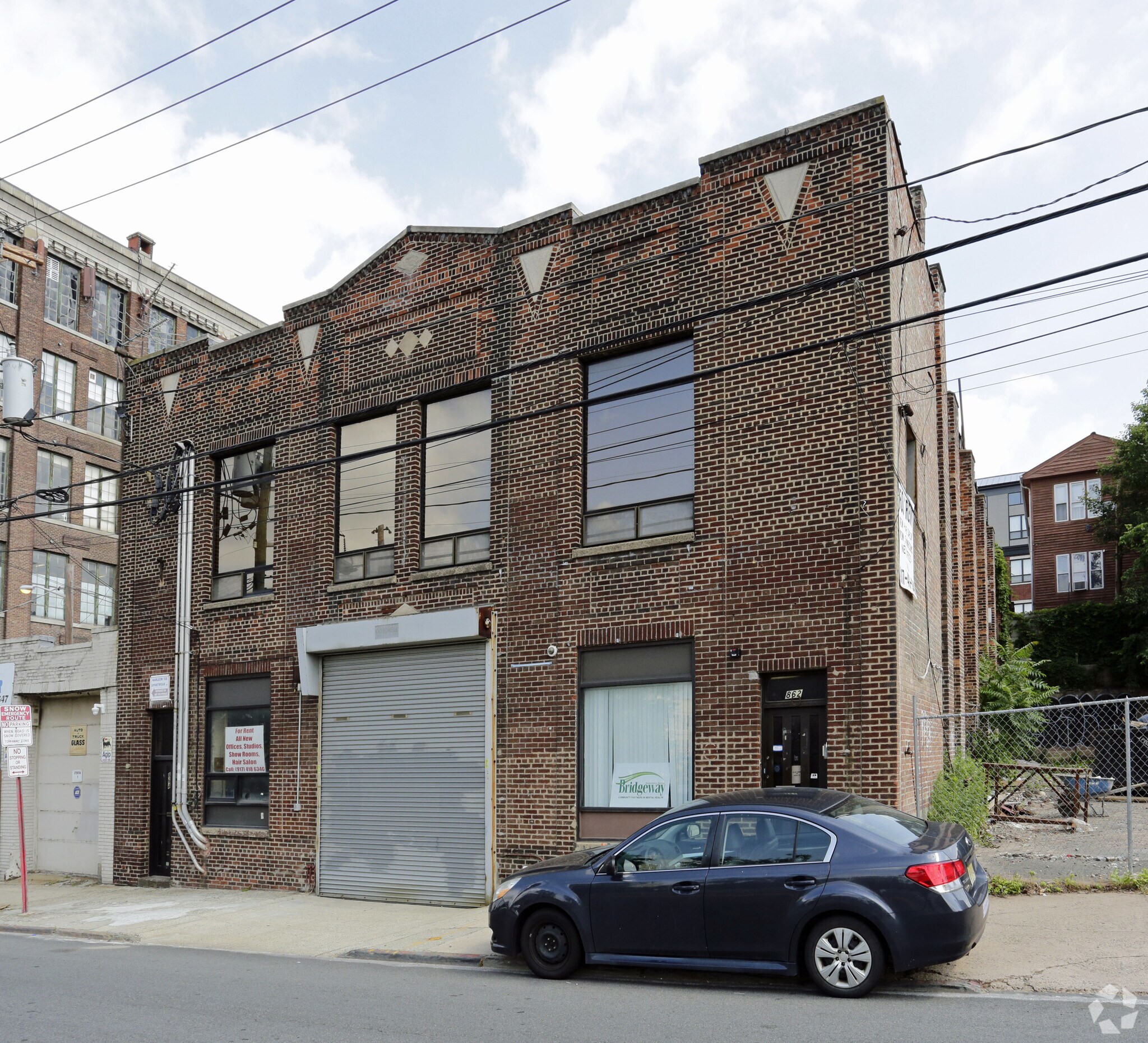 862-864 Newark Ave, Jersey City, NJ à louer Photo principale– Image 1 sur 6