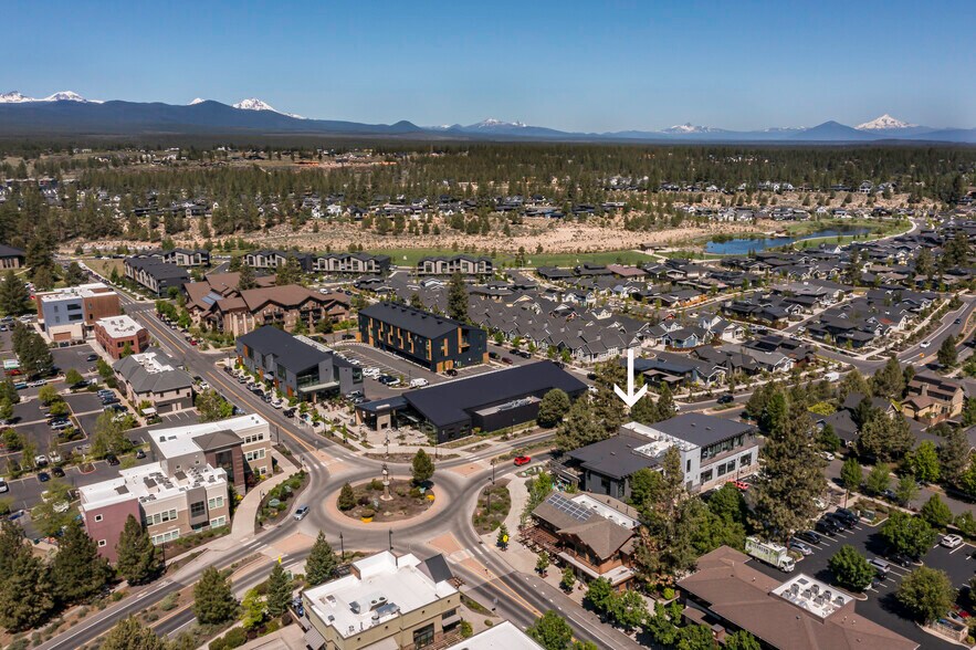 900 NW Mt Washington Dr, Bend, OR à vendre - Photo de l’immeuble – Image 3 sur 44