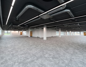 5500 Lakeside, Cheadle à louer Photo intérieure– Image 1 sur 3