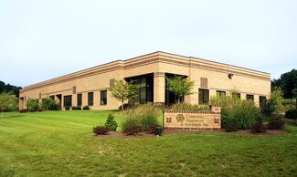 Plus de détails pour 43 General Warren Blvd, Malvern, PA - Local d'activités à louer