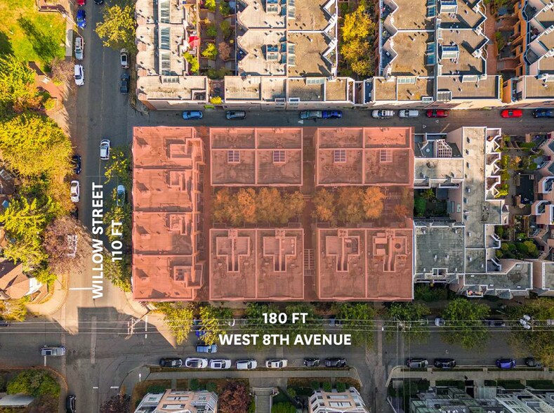 795 8th Av W, Vancouver, BC à vendre - Photo de l’immeuble – Image 2 sur 2