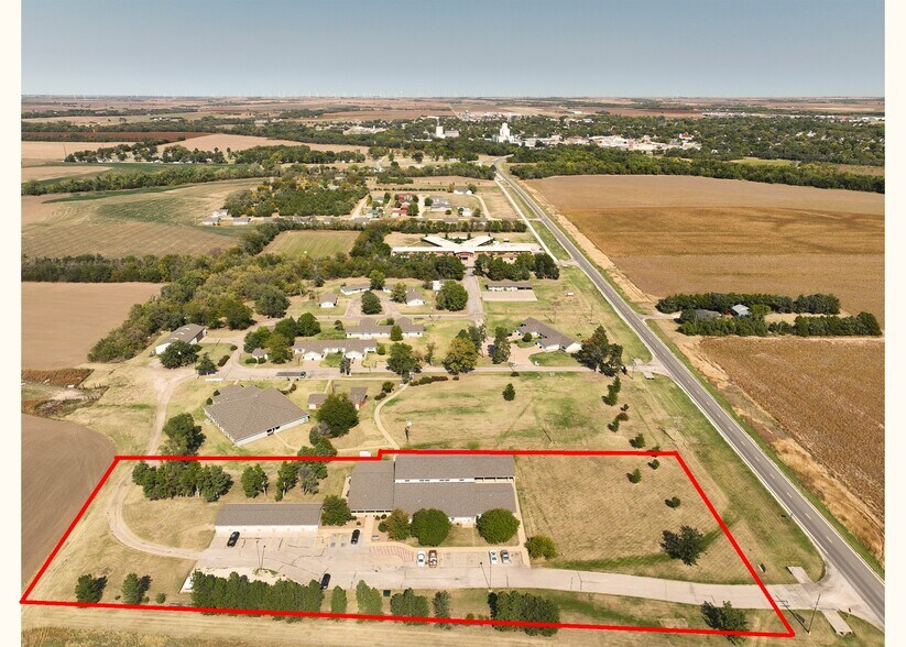 1170 Highway 14, Ellsworth, KS à vendre - Photo de l’immeuble – Image 3 sur 13