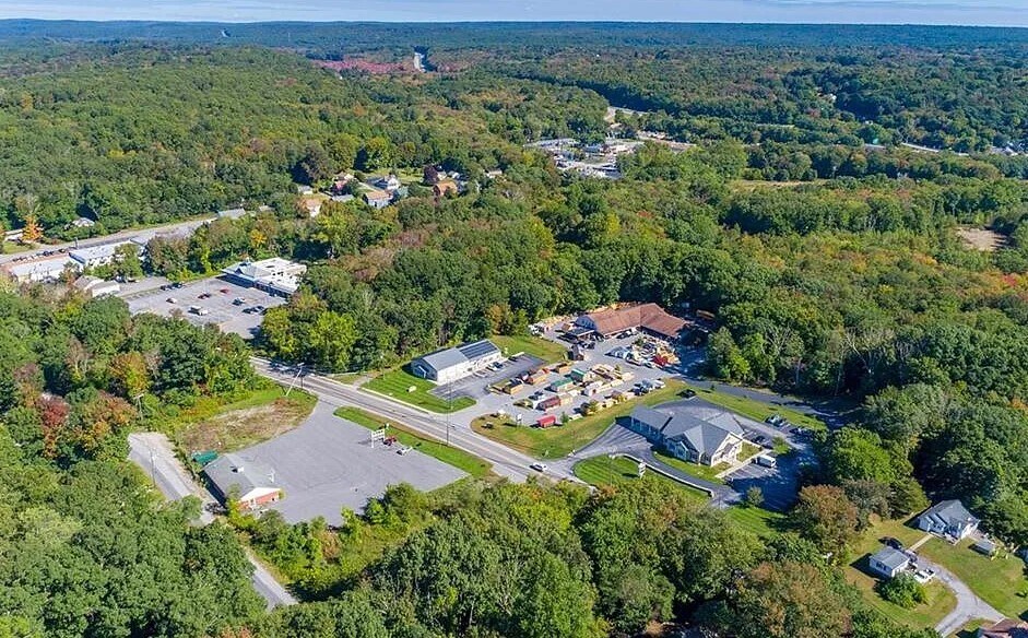 35 Norwich Rd, Plainfield, CT à vendre - Photo de l’immeuble – Image 3 sur 7