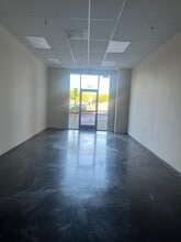 6071 Florin Rd, Sacramento, CA à louer Photo intérieure– Image 1 sur 4