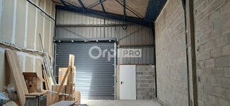 Plus de détails pour Local d'activités à louer