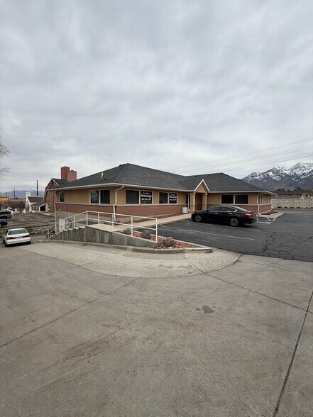 8684-8686 S 1300 E, Sandy, UT à louer - Photo de l’immeuble – Image 3 sur 8