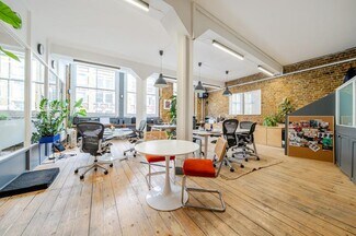 Plus de détails pour 17 Willow St, Londres - Bureau à louer