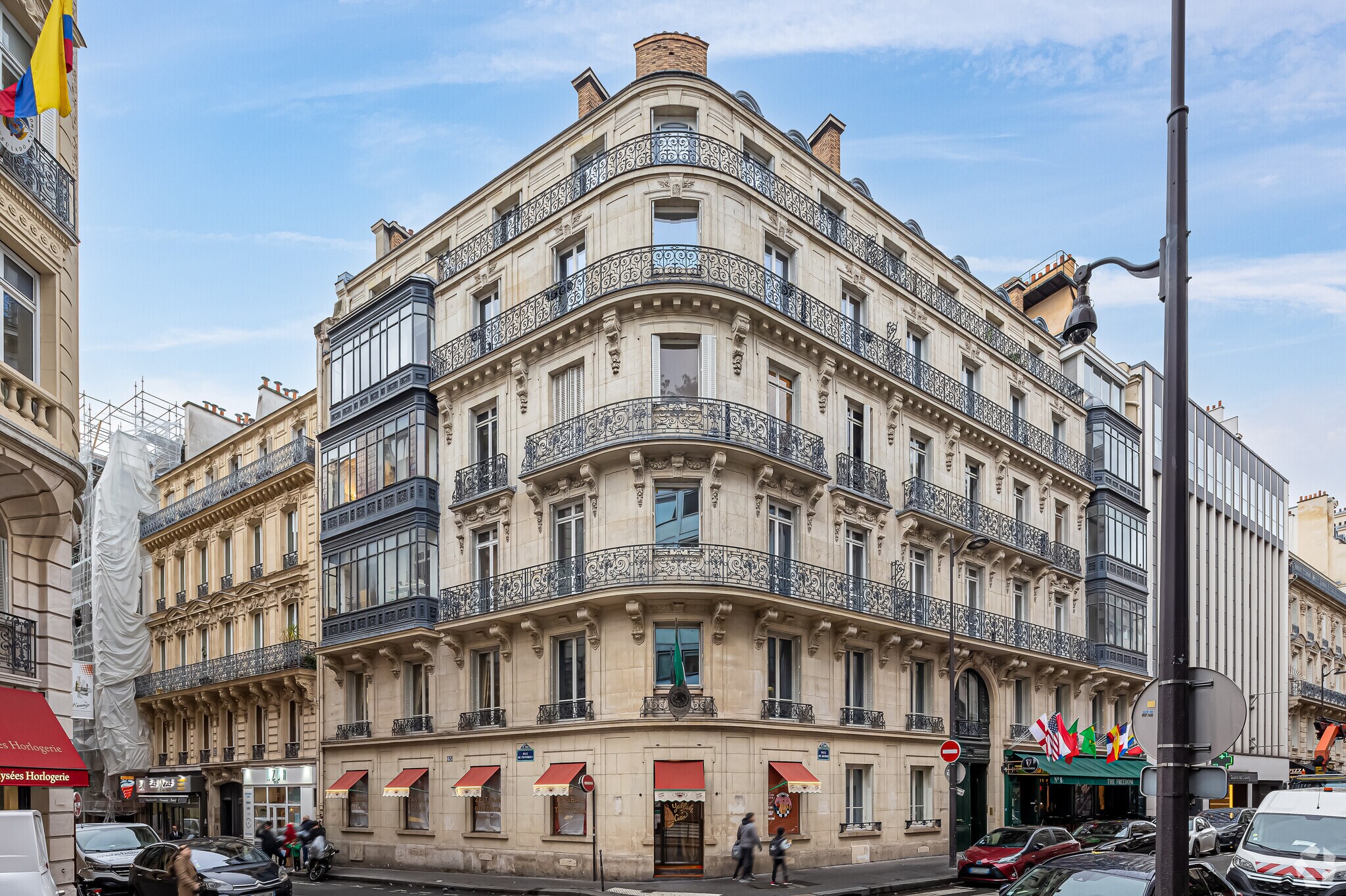 Bureau dans Paris à louer Photo principale– Image 1 sur 4