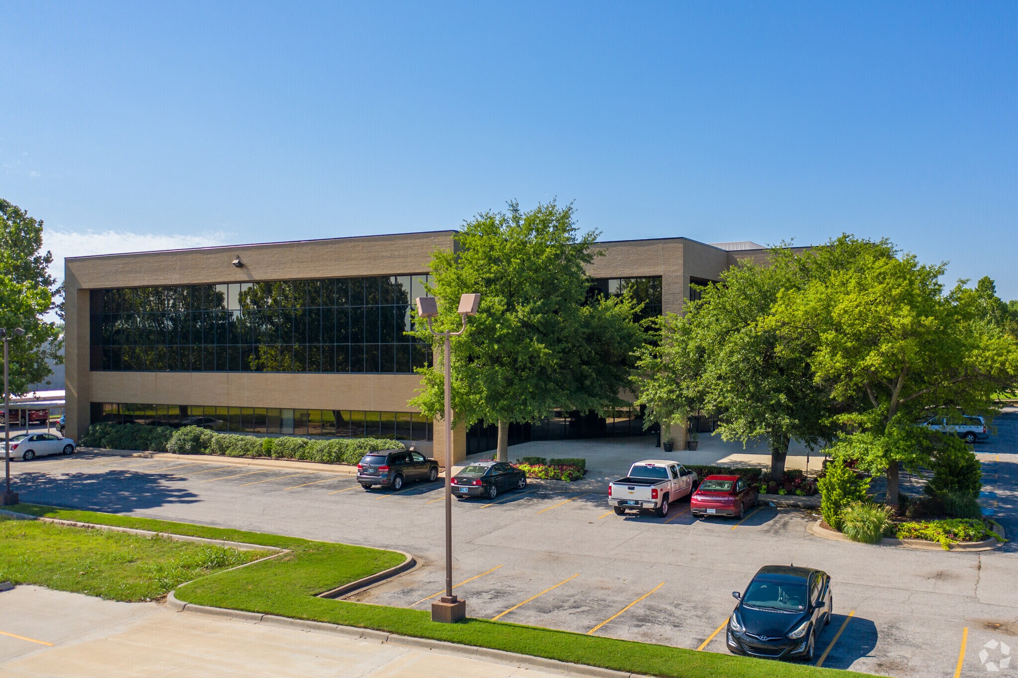 4101 Perimeter Center Dr, Oklahoma City, OK à vendre Photo principale– Image 1 sur 23