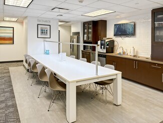 Plus de détails pour 70 E Sunrise Hwy, Valley Stream, NY - Coworking à louer