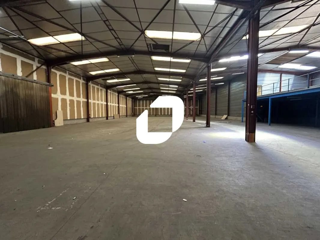 Bureau dans Aubervilliers à louer Photo de l’immeuble– Image 1 sur 10