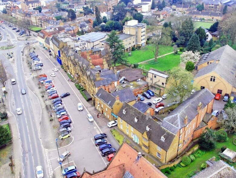 21 Horsefair, Banbury à vendre - Photo de l’immeuble – Image 3 sur 18