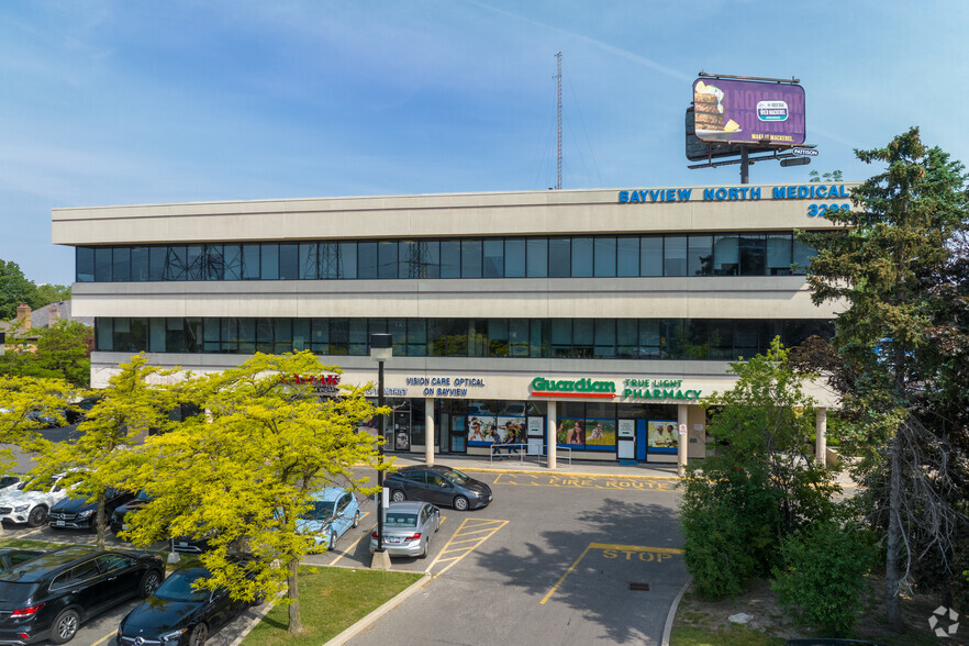 3292 Bayview Ave, Toronto, ON à louer - Photo de l’immeuble – Image 2 sur 5