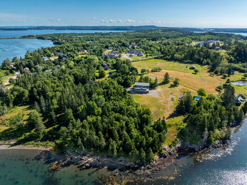 54 Toll Bridge Rd, Eastport, ME à vendre - Photo de l’immeuble – Image 2 sur 40