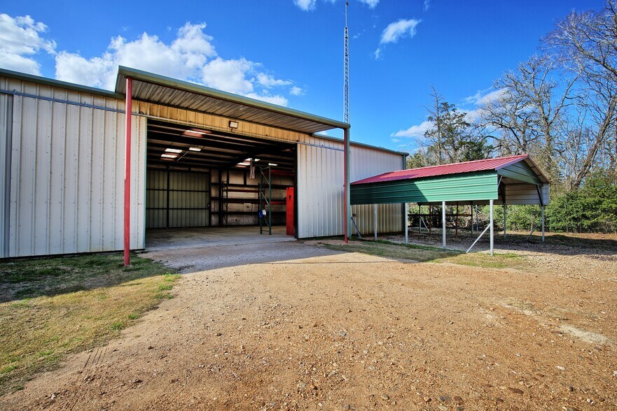 1374 State Hwy 71, Bastrop, TX à louer - Photo de l’immeuble – Image 3 sur 53