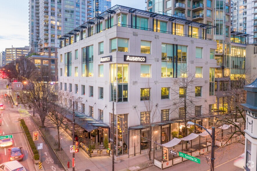 855 Homer St, Vancouver, BC à louer - Photo de l’immeuble – Image 1 sur 8