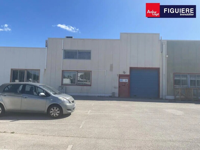 Local d’activités dans Martigues à louer - Photo de l’immeuble – Image 1 sur 13