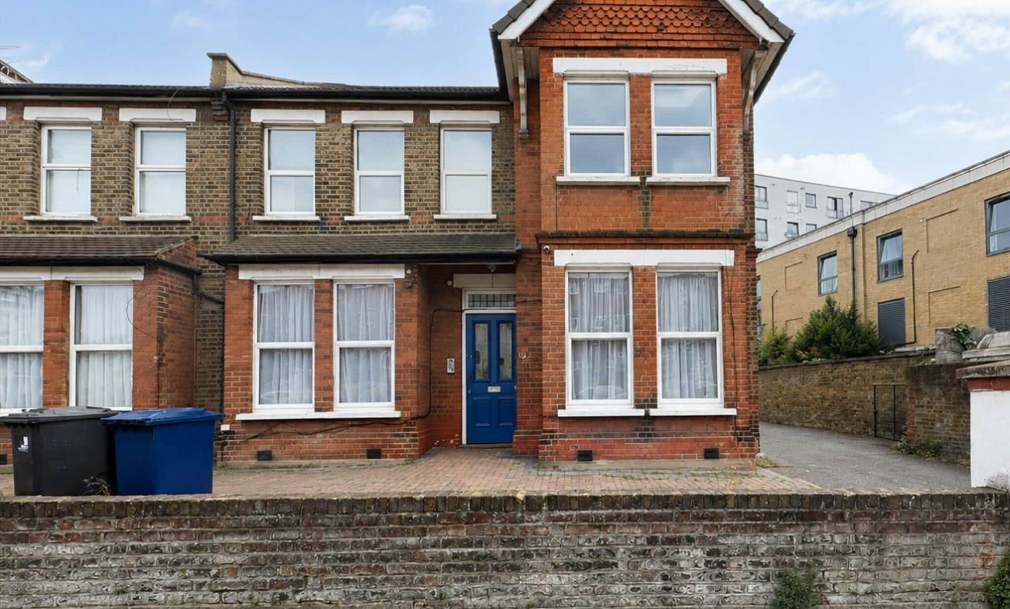 39 Broughton Rd, Londres à louer Photo principale– Image 1 sur 6