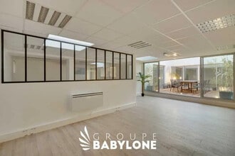 10 Rue Rouget De Lisle, Courbevoie à vendre Photo intérieure– Image 2 sur 13